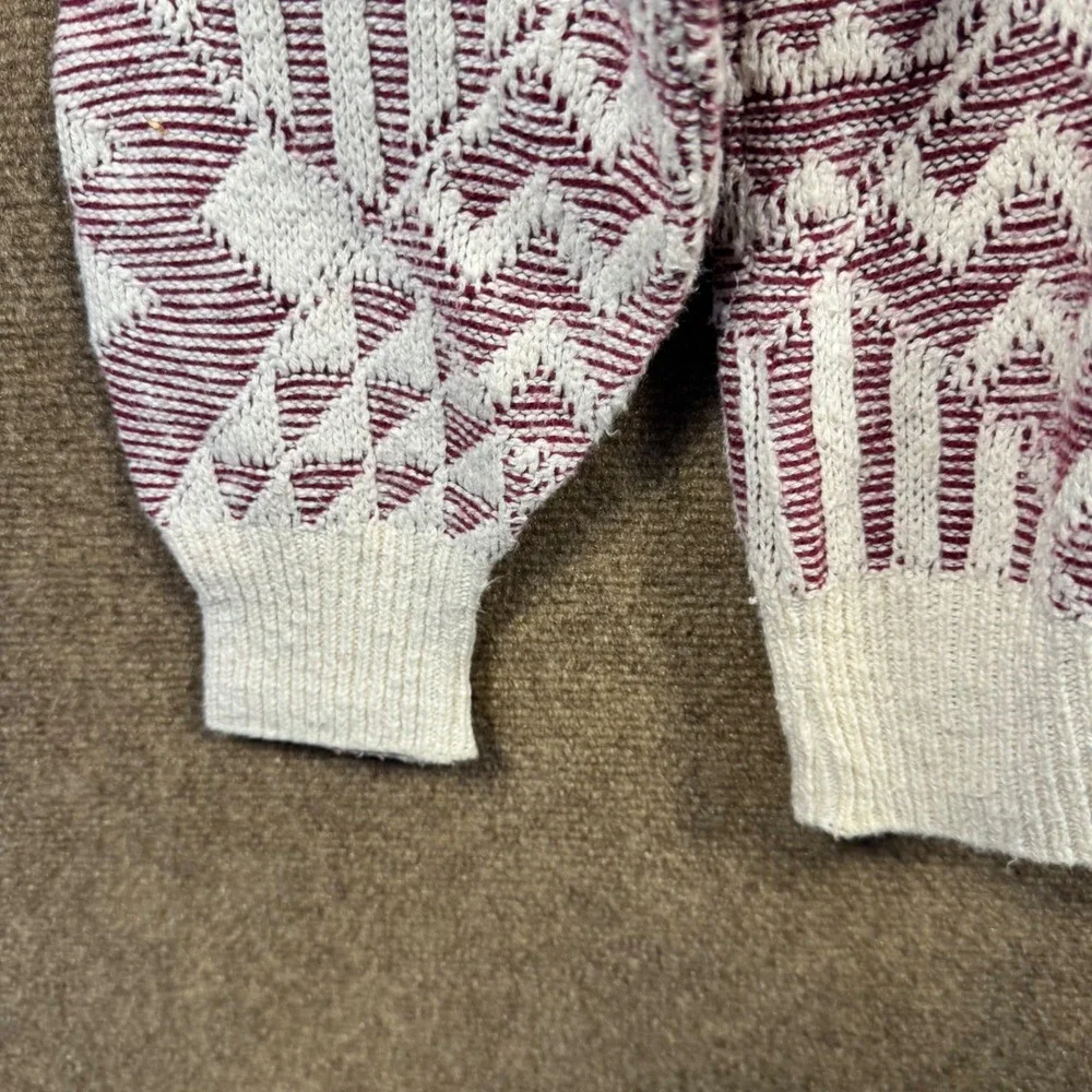 Vintage 90s Heavyweight Knit Crewneck Size Medium Men Geometric Jacquard Pattern